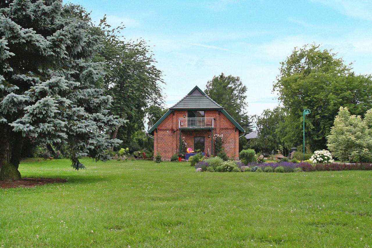 Ferienhaus Seeadler Am Duemmer See In Duemmer Dummer エクステリア 写真